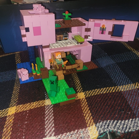 Lego Other - Lego The Pig House #27710